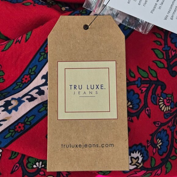 NWT | Tru Luxe Jeans Red Multi Ornate Paisley Floral Embroidered Blouse | Large - Picture 4 of 7
